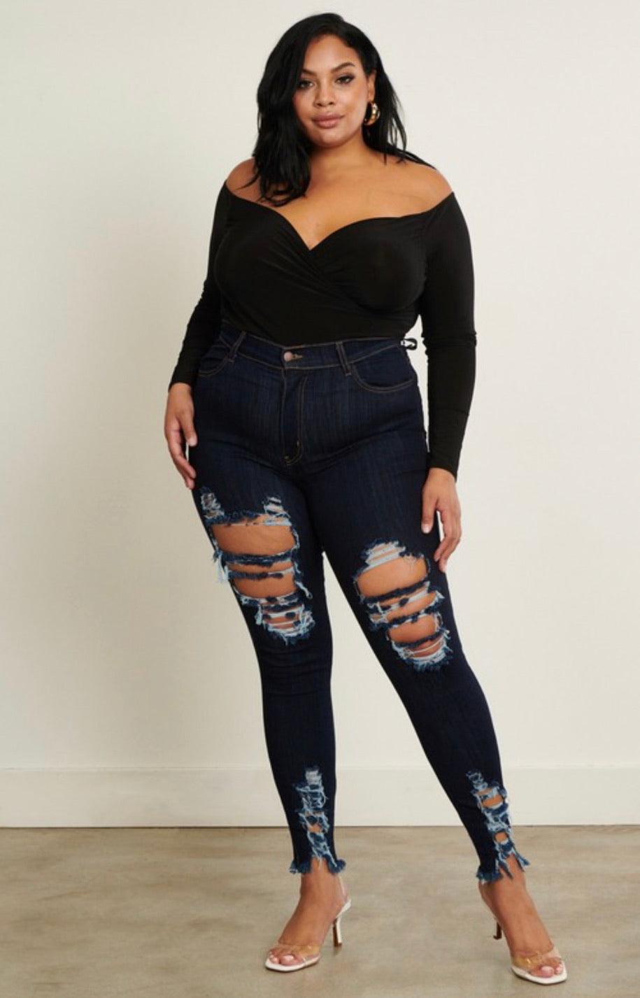 "Kim" Distress Fitted Jeans - Mint Leafe Boutique 